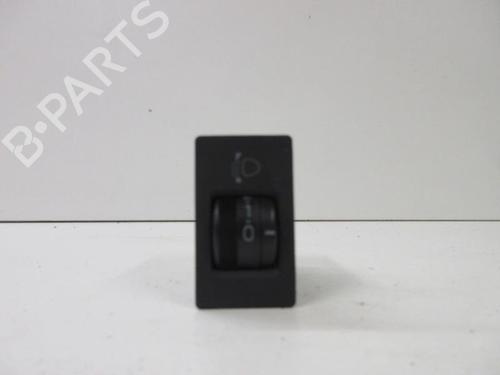 Used Headlight switch TOYOTA CELICA Coupe (_T23_) 1.8 16V VT-i (ZZT230_, ZZT230) (143 hp) 22106838