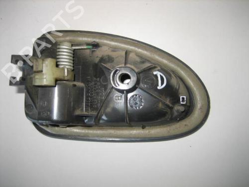 Used Front right interior door handle Front right interior door handle RENAULT TRAFIC II Van (FL) 1.9 dCi 100 (FL0C, FL0K, FL0B) (101 hp) 20909960 20909960