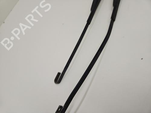 Used Front windshield wiper arm Front windshield wiper arm 31243637 31243637
