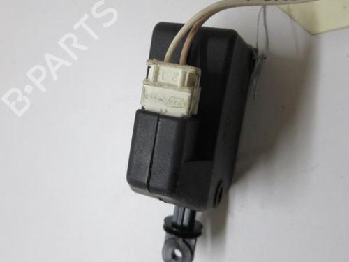 Used Fuel door actuator PEUGEOT 306 Hatchback (7A, 7C, N3, N5) 1.6 (89 hp) 21775760