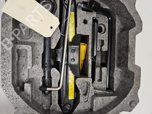 Reservehjul kit CITROËN C5 III (RD_) 2.0 HDi (RDRHD8, RDRHDJ, RDRHR8, RDRHRJ) (136 hp) 23842930