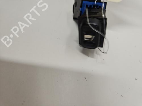 Used Left front window switch Left front window switch PEUGEOT 806 (221) [1994-2002] 33714385 33714385
