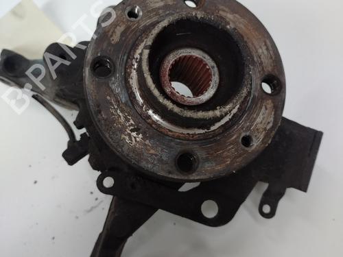 Used Right front steering knuckle Right front steering knuckle RENAULT CLIO IV Grandtour (KH_) 1.5 dCi 90 (KHN3, KHN4) (90 hp) 23792977 23792977