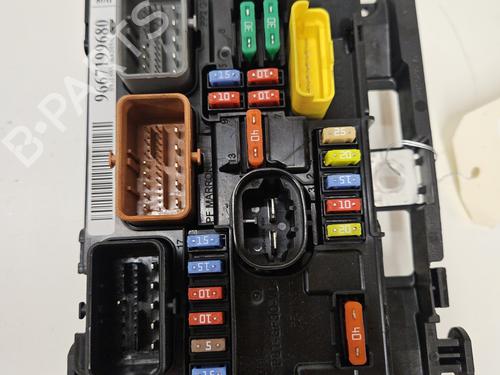 Fuse box CITROËN C3 II (SC_) 1.2 VTi 82 | BP37734535E1 - Image 2
