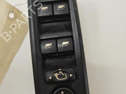 Venstre fortil elrude kontakt PEUGEOT 807 (EB_) 2.2 HDi (163 hp) 31698410