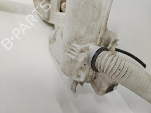 Used Windscreen washer tank Windscreen washer tank 37672021 37672021