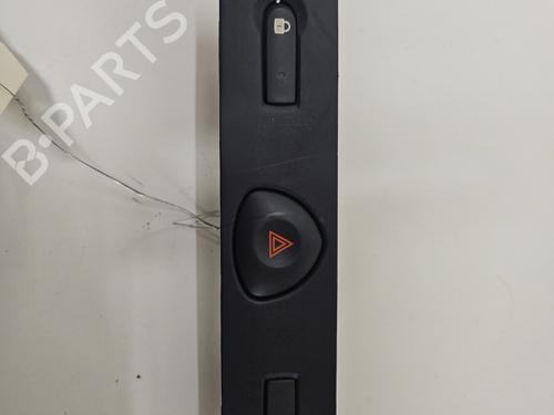 warning-switch-renault-clio-ii-bb_-cb_-1998-1999-2000-2001-2002-2003-2004-2005-2006-2007-2008-2009-2010-2011-2012-2013-2014-2015-2016-32306833 main image