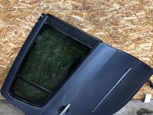 Used Right rear door RENAULT CLIO III (BR0/1, CR0/1) 1.5 dCi (BR17, CR17) (86 hp) 22696695
