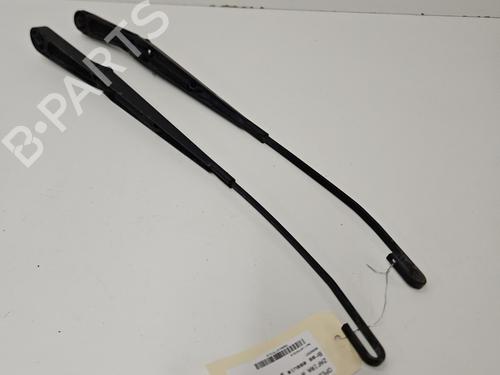 Used Front windshield wiper arm OPEL ZAFIRA A MPV (T98) 2.2 DTI 16V (F75) (125 hp) 26929066