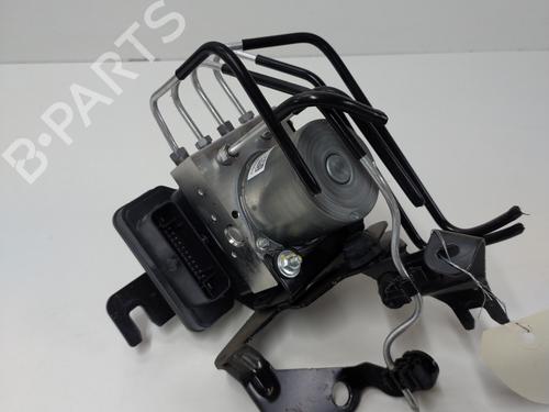 Used ABS pump ABS pump RENAULT CLIO V (B7_) 1.0 SCe 65 (B7MG) (67 hp) 20901561 20901561
