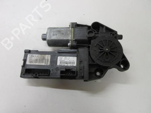 Used Left front window motor Left front window motor RENAULT MEGANE III Grandtour (KZ0/1) 1.5 dCi (KZ09, KZ0D, KZ1G, KZ29, KZ14, KZ1W, KZ10, KZ1F,... (110 hp) 20889636 20889636