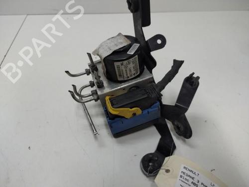 Used ABS pump RENAULT MEGANE III Hatchback (BZ0/1_, B3_) 1.5 dCi (106 hp) 20893785