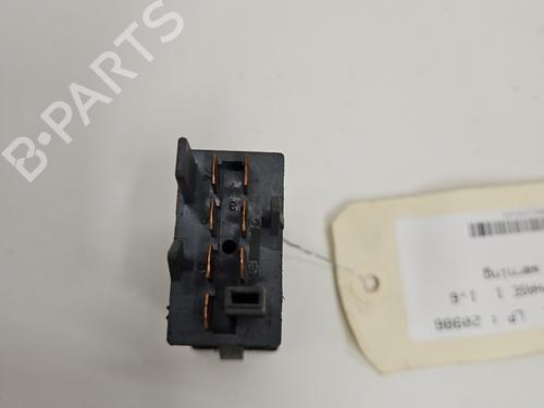 Used Warning switch Warning switch VW PASSAT B3/B4 (3A2, 35I) 1.9 TDI (90 hp) 30555671 30555671