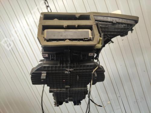 Heater matrix box RENAULT TWINGO III (BCM_, BCA_) 1.0 SCe 70 | BP39463979M61 - Image 4