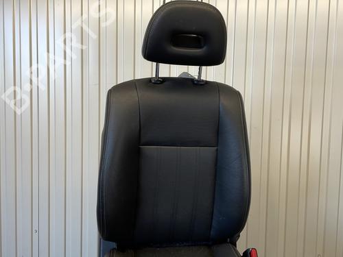 Used Right front seat Right front seat NISSAN X-TRAIL II (T31) 2.0 dCi 4x4 (150 hp) 25275379 25275379