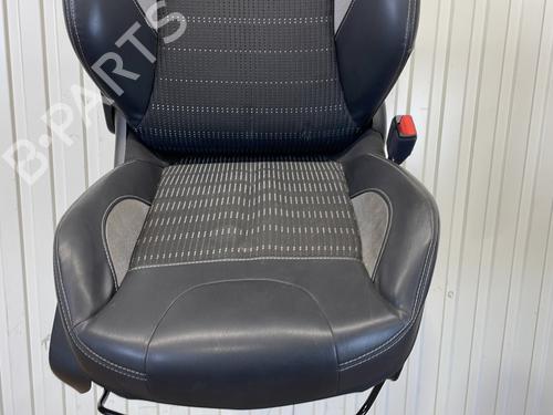 Used Right front seat Right front seat PEUGEOT 2008 I (CU_) 1.2 VTi (82 hp) 33724040 33724040