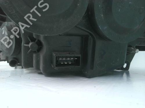 Used Right headlight Right headlight FIAT SCUDO Van (270_, 272_) 1.6 D Multijet (90 hp) 29833107 29833107