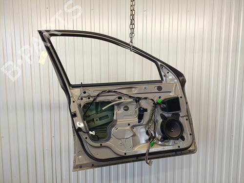 Used Left front door VOLVO V70 II (285) D5 AWD (163 hp) 20915337