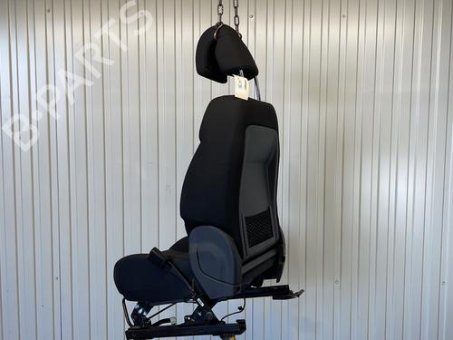 Right front seat PEUGEOT 3008 I MPV (0U_) 1.6 HDi | BP24056781C16 