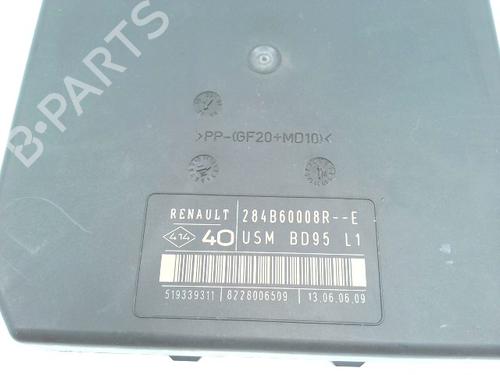 Fuse box RENAULT MEGANE III Hatchback (BZ0/1_, B3_) 1.5 dCi (BZ09, BZ0D, BZ1W, BZ29, BZ14) | BP25588842E1 - Image 2