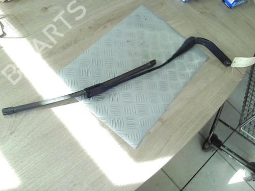 Used Front windshield wiper arm BMW 1 (E87) 118 d (143 hp) 20915488