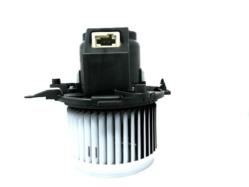 Used Heater blower motor PEUGEOT 3008 II SUV (MC_, MR_, MJ_, M4_) 1.2 THP/ PureTech 130 (MRHNSM, MRHNSU, MRHNSJ, MRHNYW,... (131 hp) 29071764