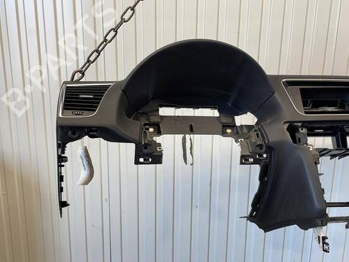 Dashboard AUDI Q5 (8RB) 2.0 TDI quattro | BP27699940C46  - Image 8
