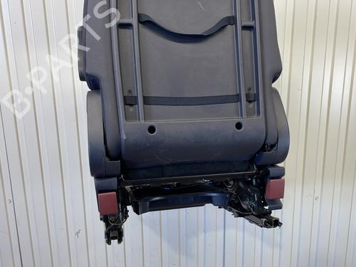 Right front seat PEUGEOT 1007 (KM_) 1.4 HDi | BP32746948C16 - Image 7