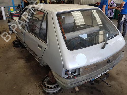 Left mirror PEUGEOT 205 II (20A/C) 1.7 Diesel | BP22098071C26 