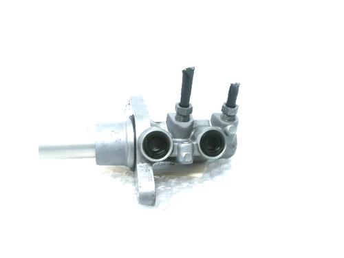 Used Brake master cylinder PEUGEOT 5008 (0U_, 0E_) 1.6 HDi (114 hp) 25031619