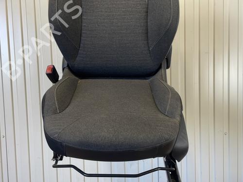 Left front seat CITROËN C3 II (SC_) 1.2 VTi 82 | BP29599866C15