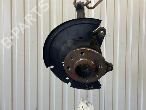 Used Right front steering knuckle RENAULT CLIO V (B7_) 1.5 Blue dCi 85 (B7AG) (86 hp) 26688483