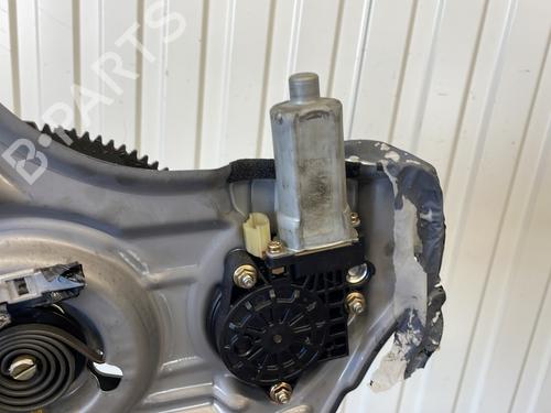 Front left window mechanism HYUNDAI TRAJET (FO) 2.0 CRDi | BP26714267C22 