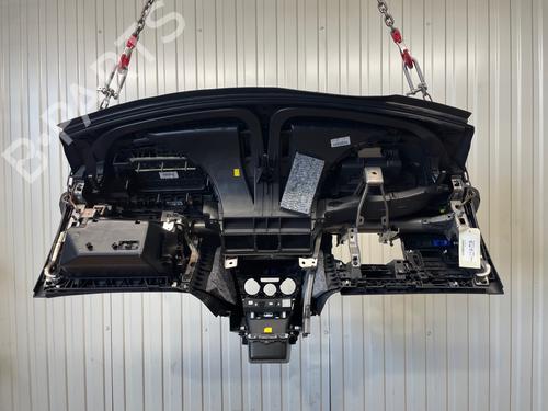 Used Dashboard Dashboard 35993879 35993879