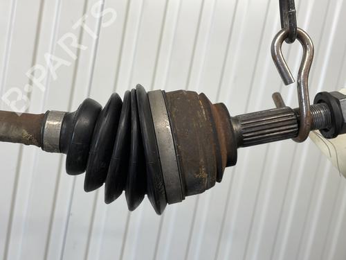 left-front-driveshaft-dacia-sandero-ii-2012-27486324 main image