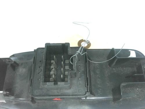 Used Left front window switch Left front window switch PEUGEOT 208 I (CA_, CC_) 1.4 HDi (68 hp) 22098748 22098748