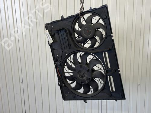 Used Radiator fan Radiator fan 30491892 30491892