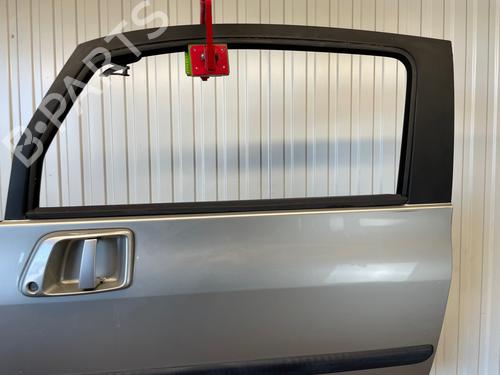 left-front-door-peugeot-1007-km_-2005-33948027 main image