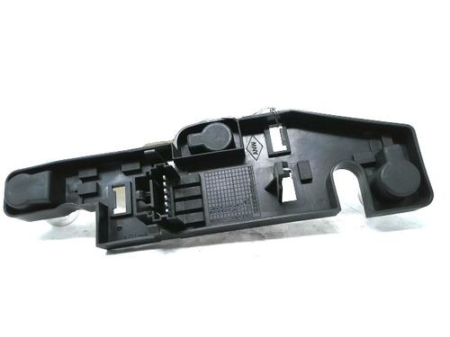 Used Lamp holder Lamp holder DACIA LOGAN (LS_) 1.5 dCi (LS0K) (68 hp) 33739215 33739215
