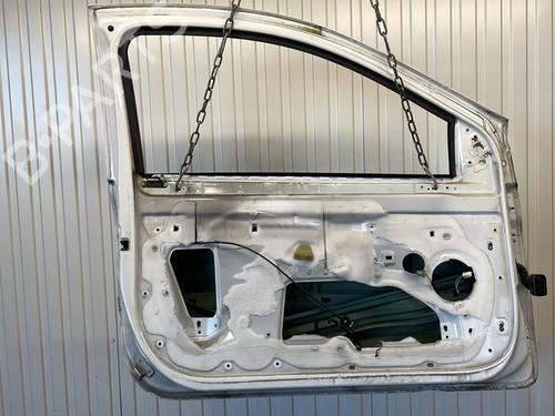 Used Left front door Left front door RENAULT CLIO III (BR0/1, CR0/1) 1.5 dCi (C/BR0G, C/BR1G) (68 hp) 22653641 22653641