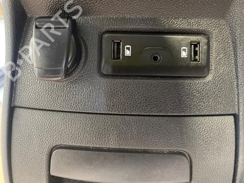 Used Middle console Middle console 35921522 35921522