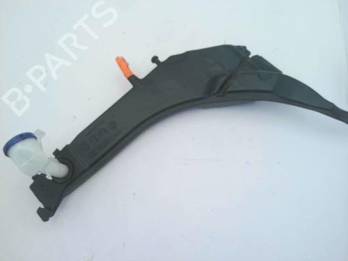 Used Windscreen washer tank PEUGEOT 308 II (LB_, LP_, LW_, LH_, L3_) 1.6 HDi / BlueHDi 115 (115 hp) 28668786
