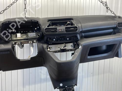 Used Dashboard CITROËN BERLINGO Box Body/MPV (K9) PureTech 110 (110 hp) 30851891