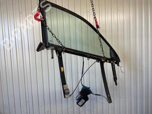 Used Front left window mechanism Front left window mechanism AUDI A4 B7 Avant (8ED) 3.0 TDI quattro (233 hp) 32734638 32734638