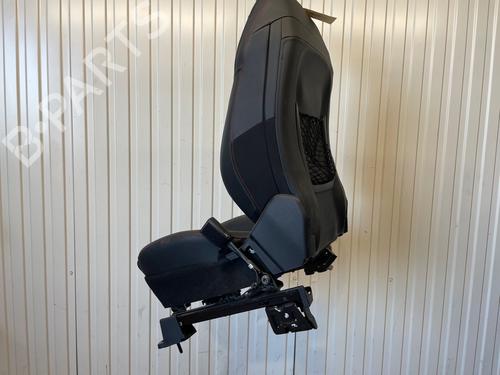 Right front seat FORD PUMA (J2K, CF7) 1.0 EcoBoost mHEV | BP35993782C16 - Image 5