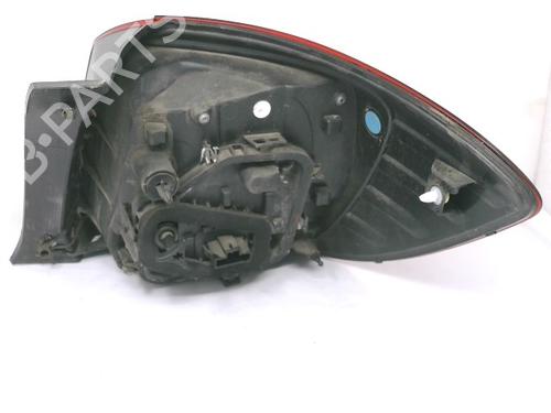 Used Left taillight Left taillight 39046015 39046015