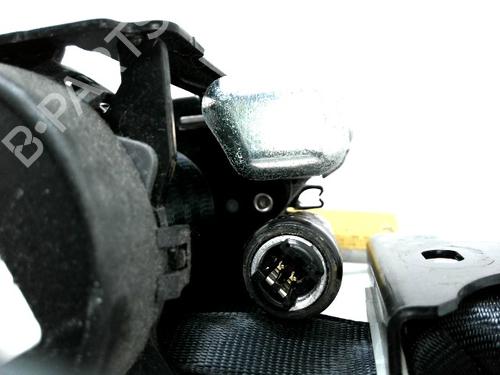 front-right-seatbelt-citroen-c4-aircross-2010-29155766 main image