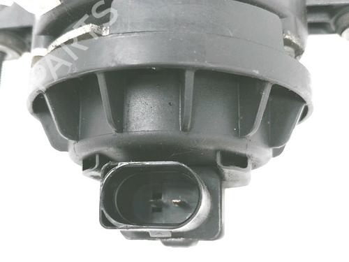 Used Right front fog light Right front fog light SEAT IBIZA III (6L1) 1.9 SDI (64 hp) 33889483 33889483