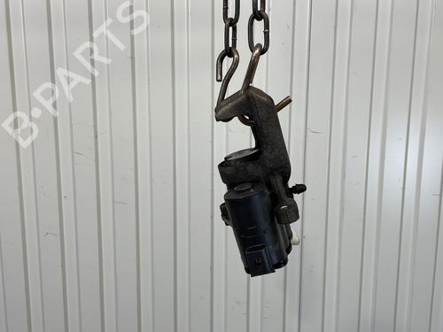 Used Right rear brake caliper Right rear brake caliper PEUGEOT 3008 II SUV (MC_, MR_, MJ_, M4_) 1.2 THP/ PureTech 130 (MRHNSM, MRHNSU, MRHNSJ, MRHNYW,... (131 hp) 29071776 29071776