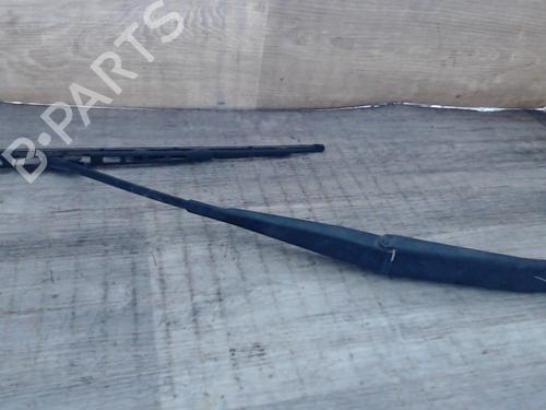 Used Front windshield wiper arm FIAT PUNTO (188_) 1.3 JTD 16V (70 hp) 22099528